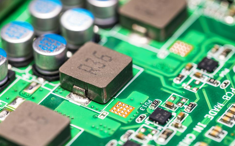 smd-vs-smt-the-key-differences-in-electronics-manufacturing-1.jpg